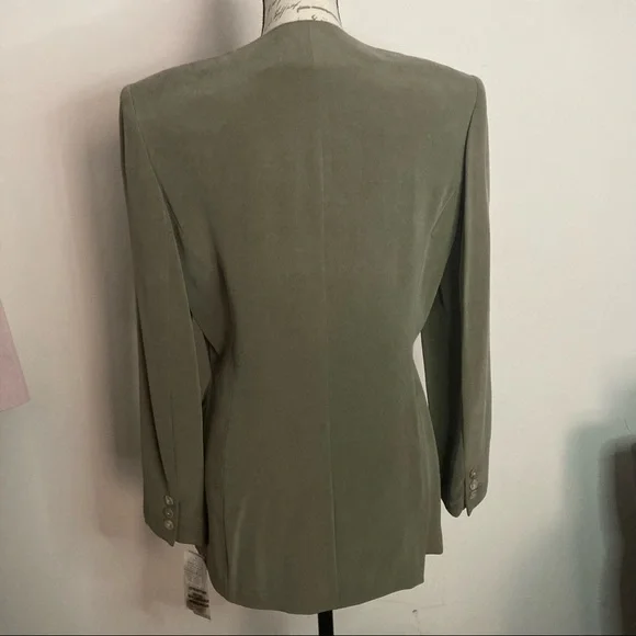 100% Silk Green Blazer With Opal Buttons NWT